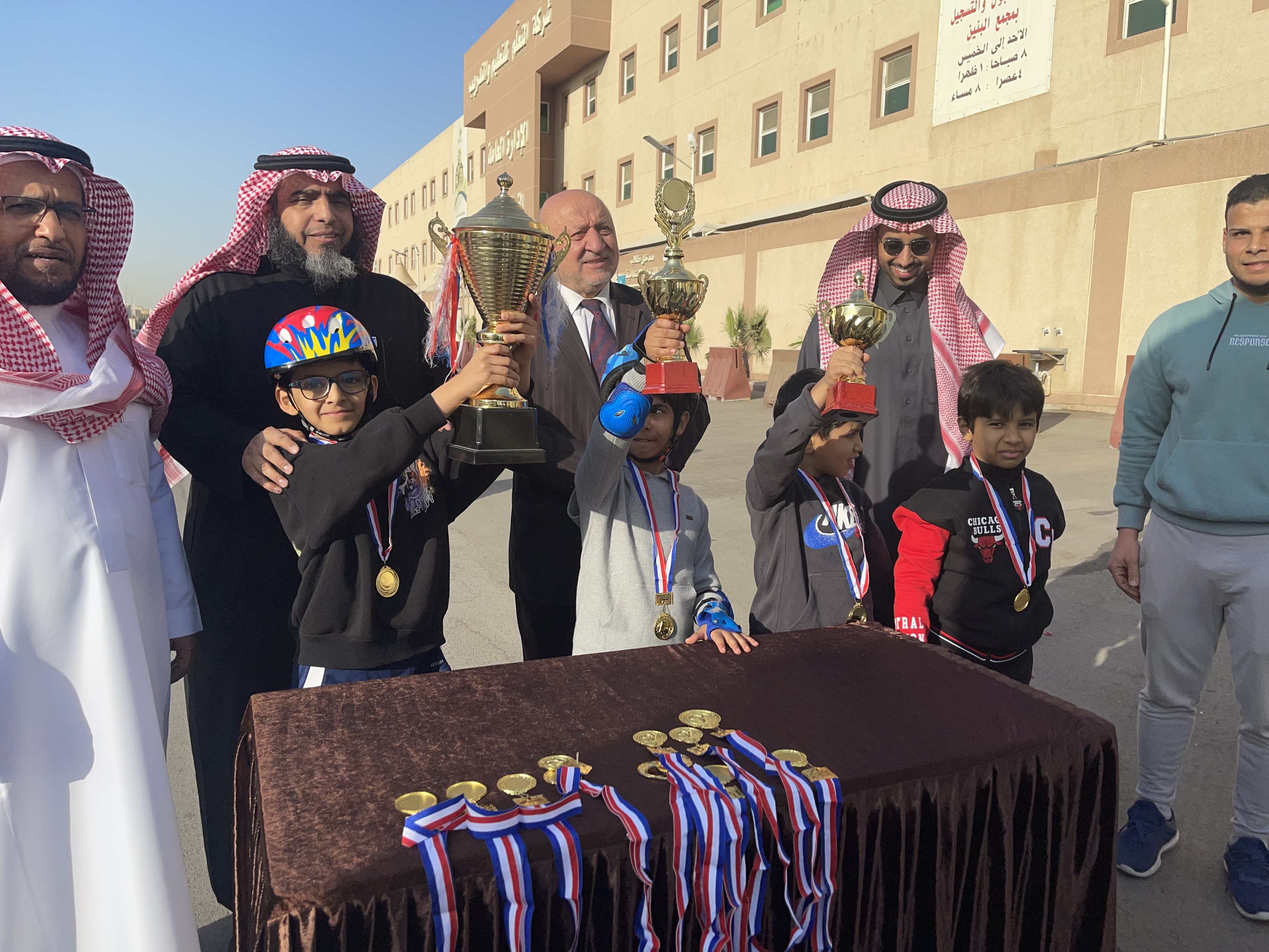 ماراثون الدراجات الهوائية بالصفوف الأولية