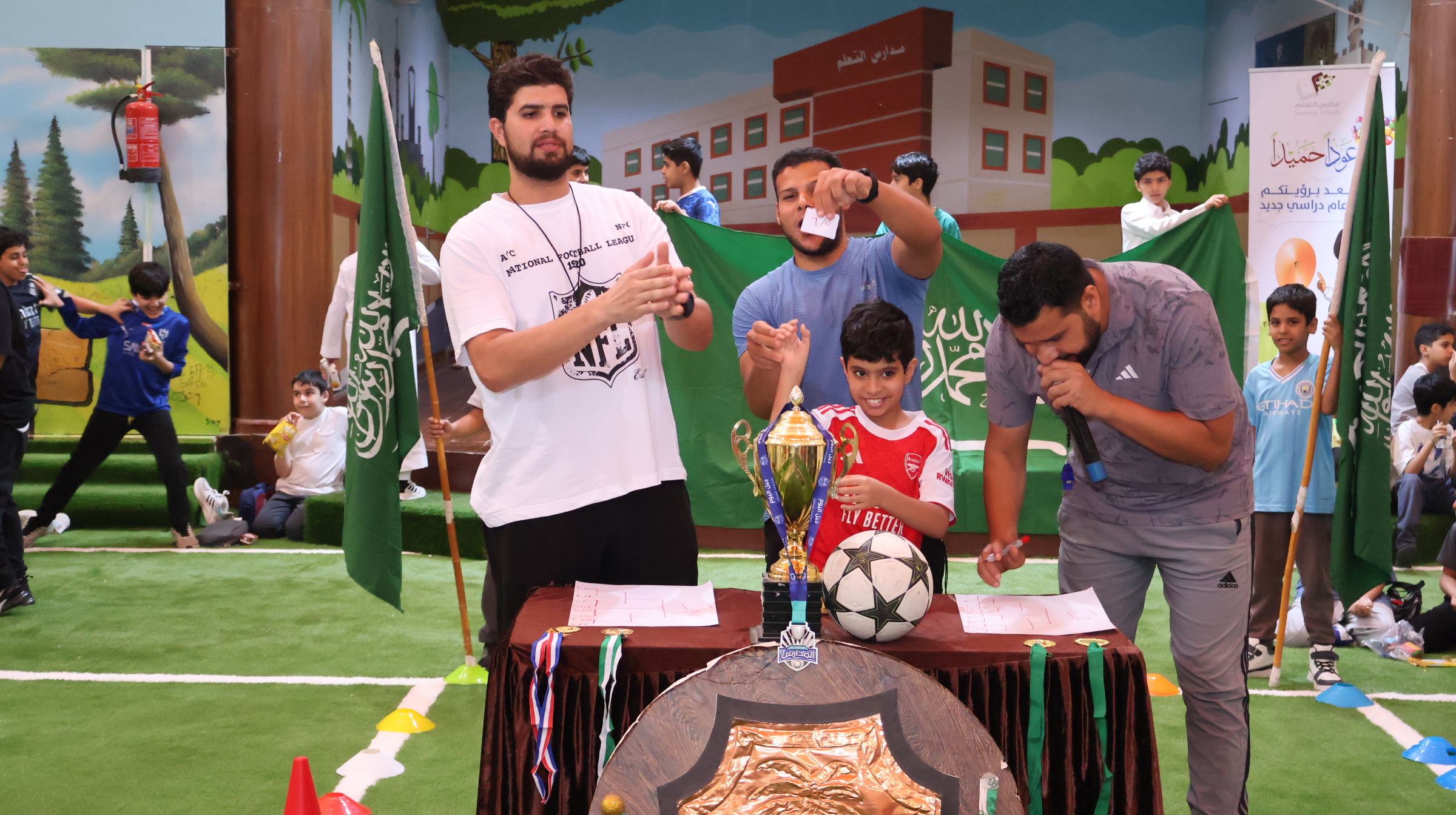 دوري كرة القدم 