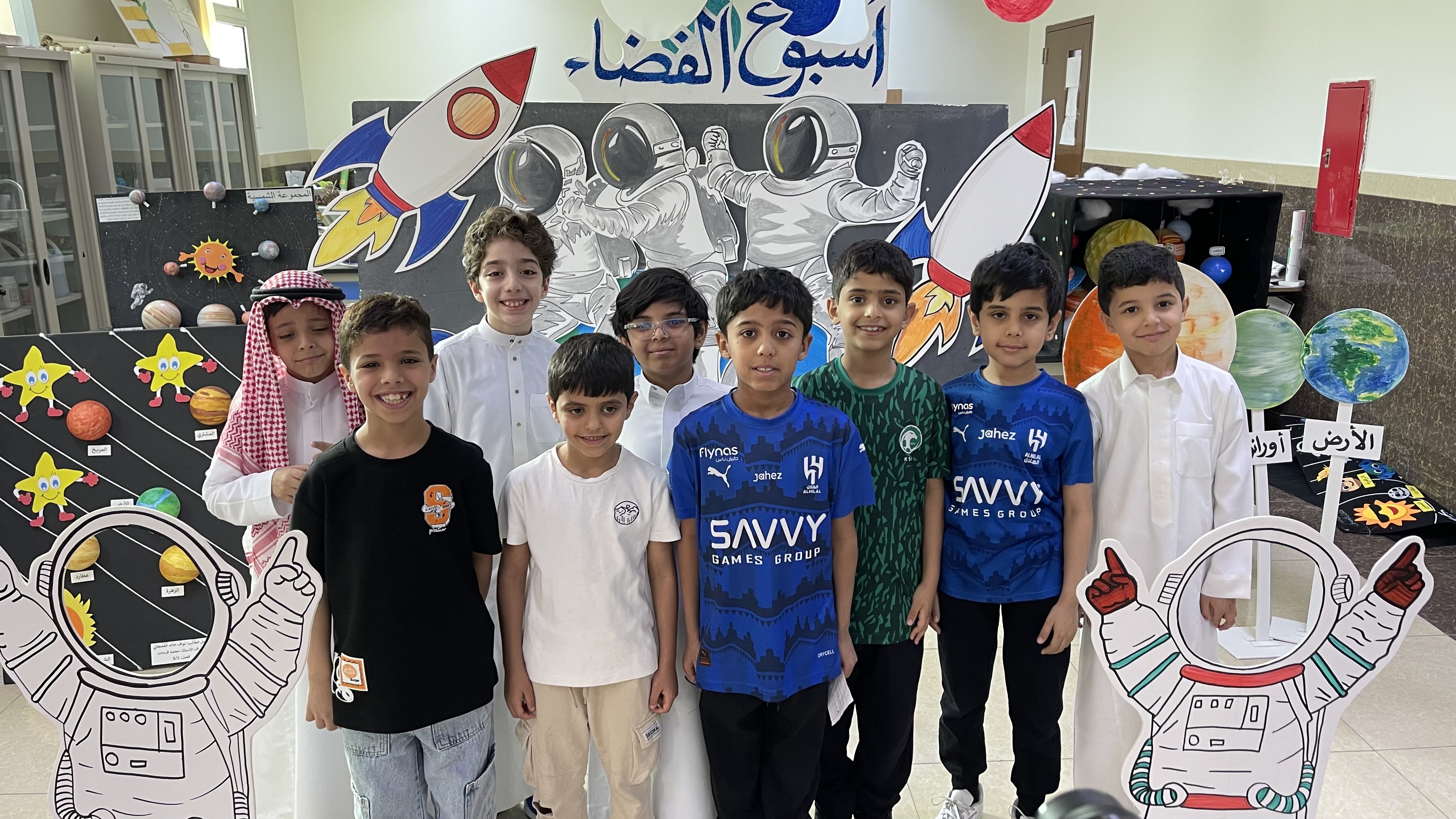أسبوع الفضاء العالمي \\\\\\\" العيش في الفضاء\\\\\\\"