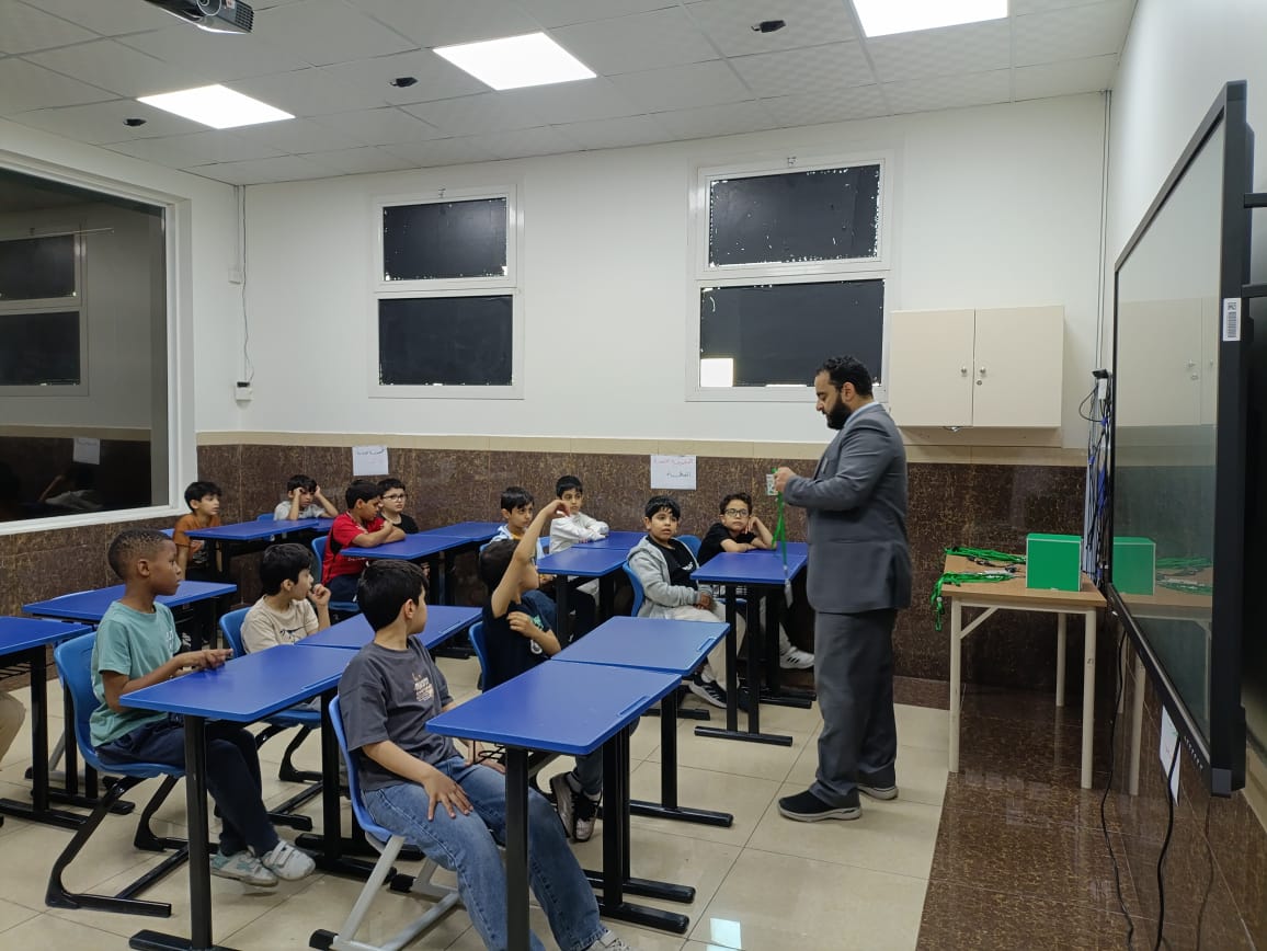 مجلس الحوار الطلابي بالصفوف الأولية
